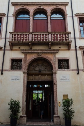 Palazzo Roberti